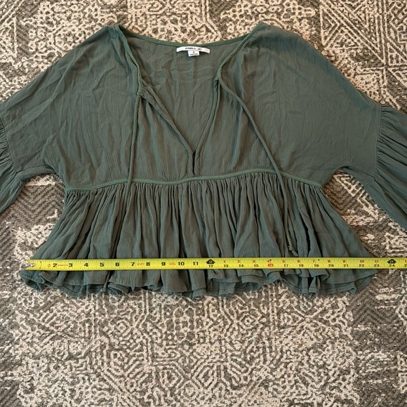 O’Neill Cropped Blouse - Picture 10 of 12